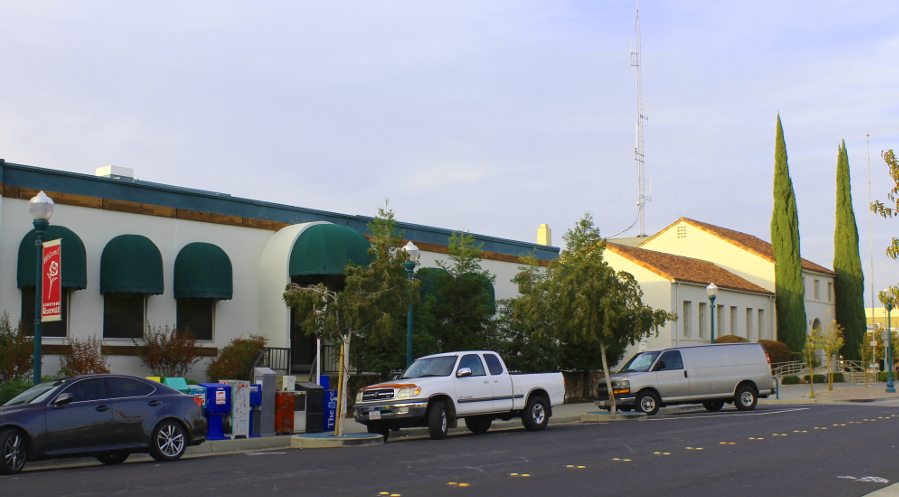 Roseville Post Office and old City Hall today (November 2014)