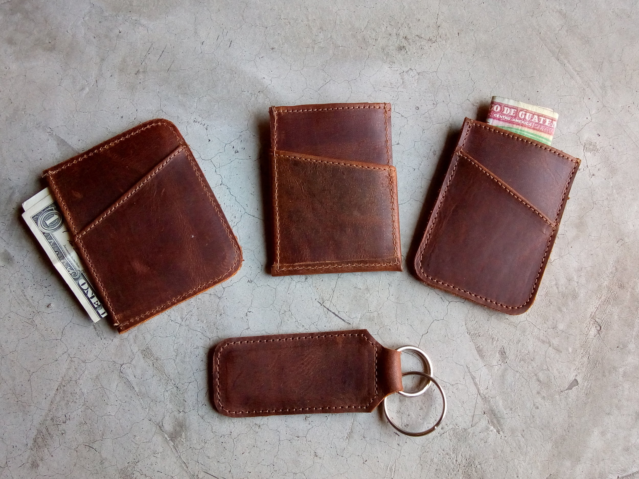 Minimalist wallets, back, key chain.jpg