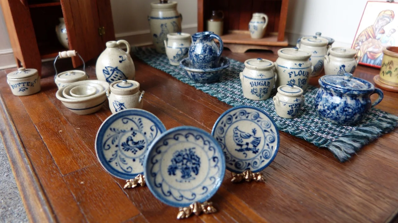 JaneGraberMiniatureStoneware.jpg