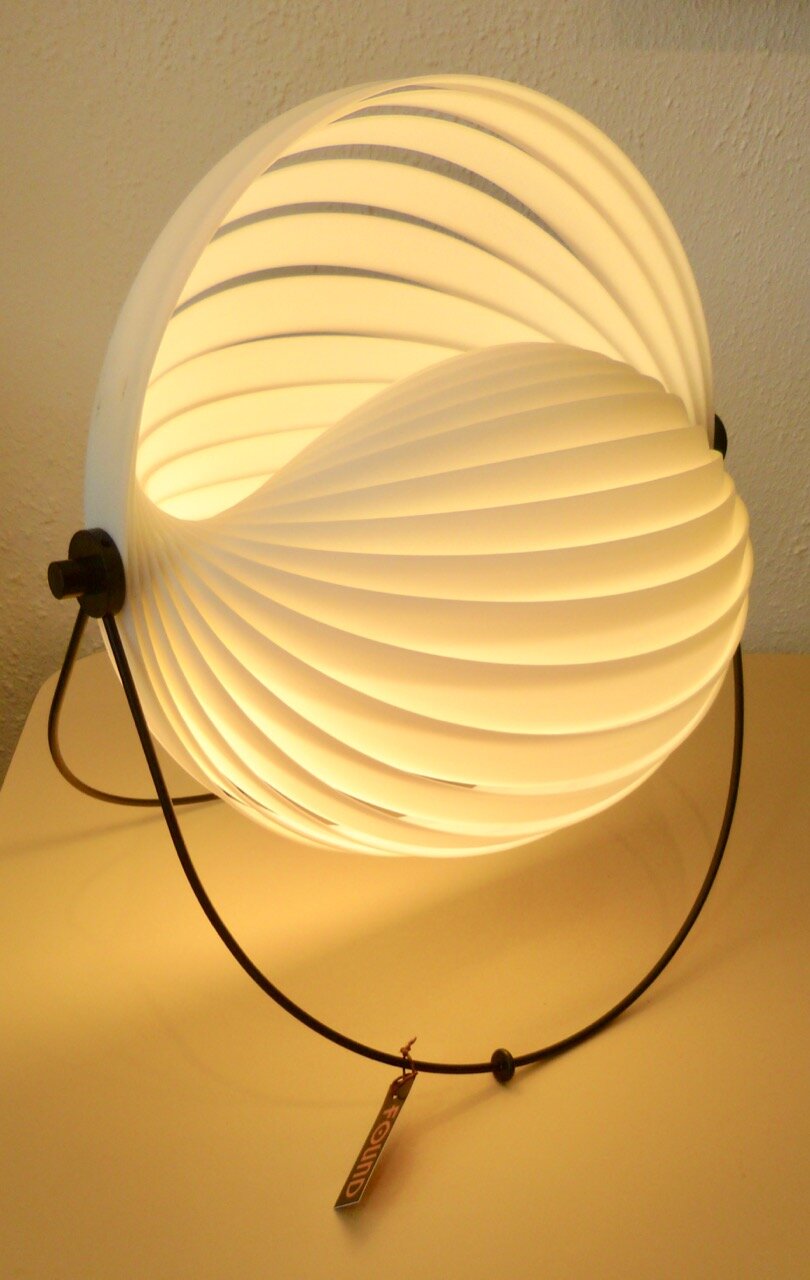 moma table lamp