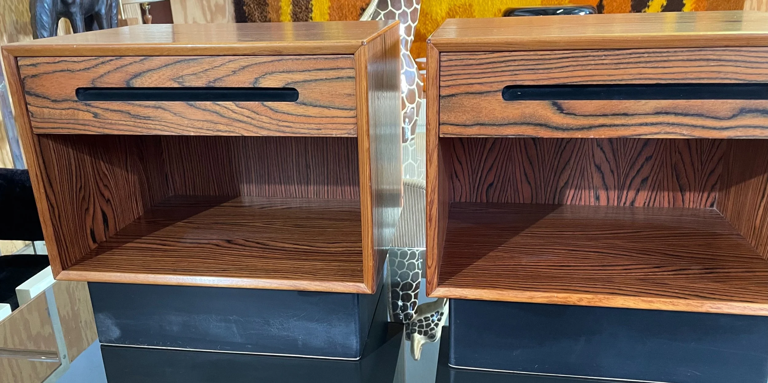 Westnofa Bedside Tables II Pair 975.jpeg