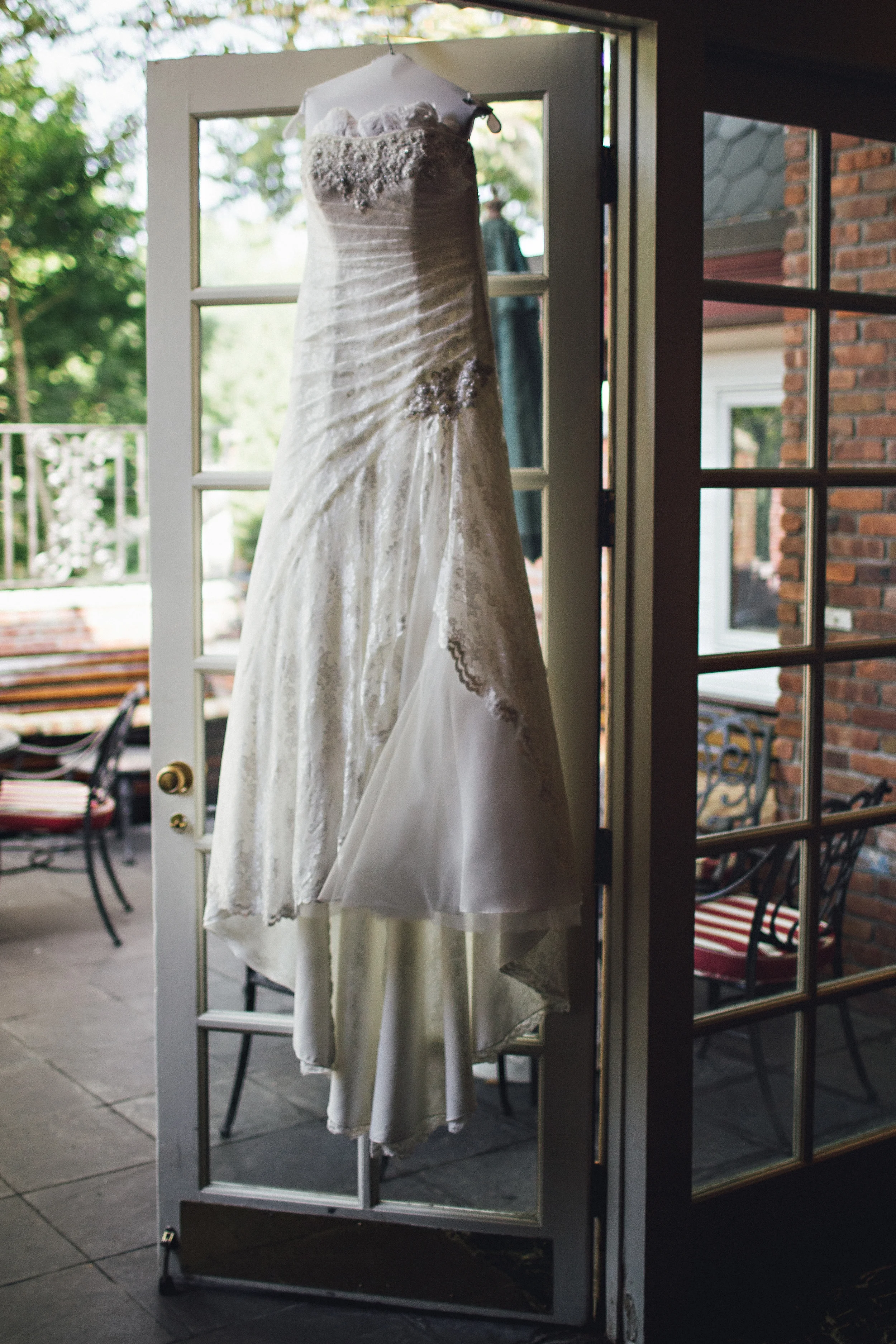 Bridal gown photo