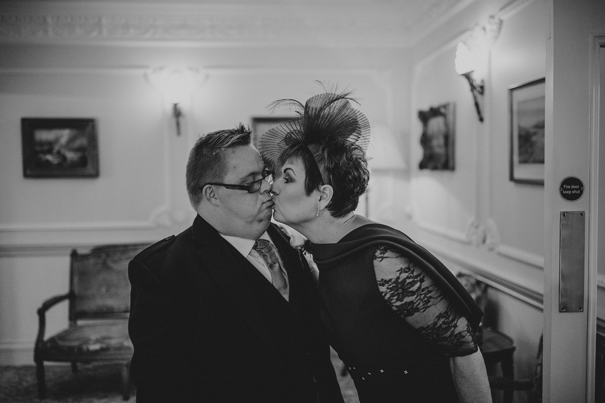 Crossbasket Castle Wedding Photographer (52).jpg