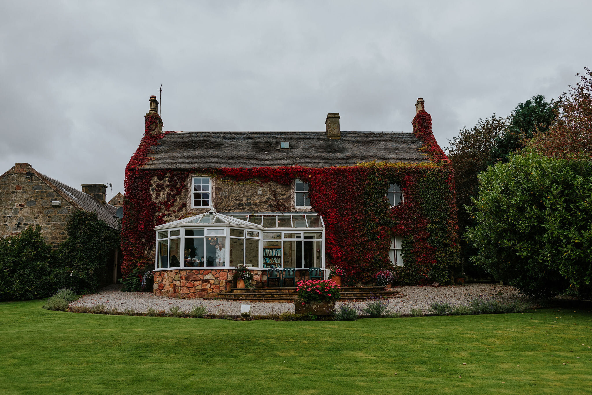 Dalduff Farm Wedding (10).jpg