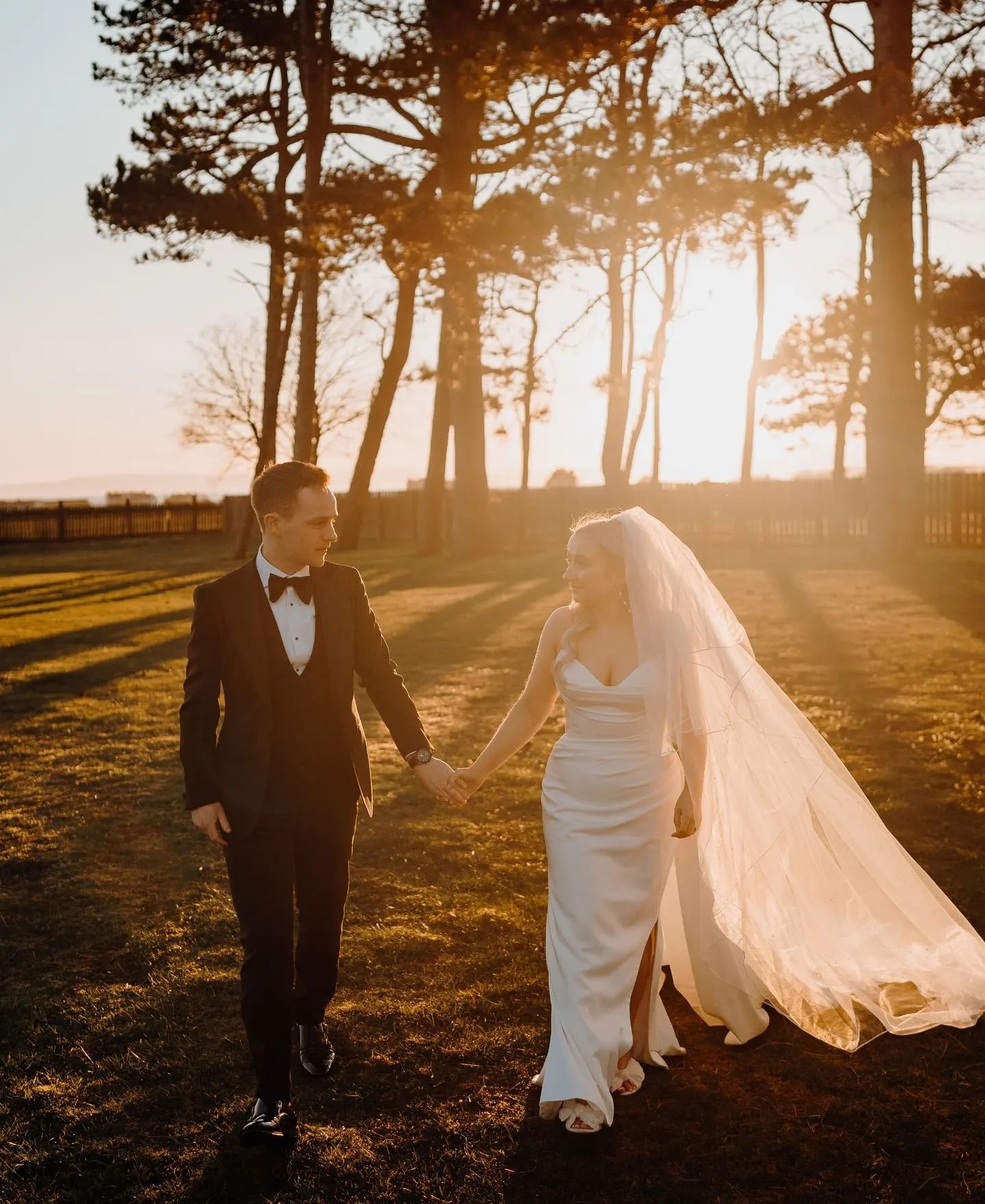 Congratulations Lauren &amp; Kyle! Could spring finally be here? Well, it certainly felt like spring on Saturday with the sun shining down on this wonderful couple. Classy from start to the most epic reception with 2 of my favourite music entertainer