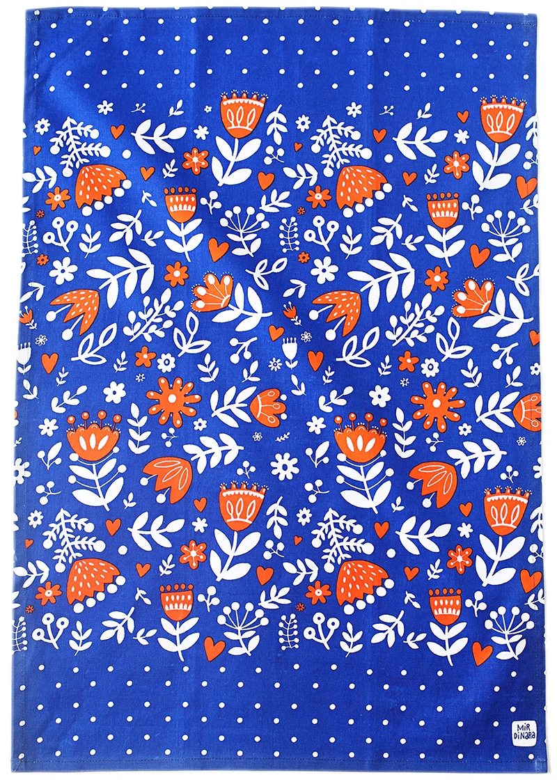 10_blue tulips towel_mirdinara-1.jpg