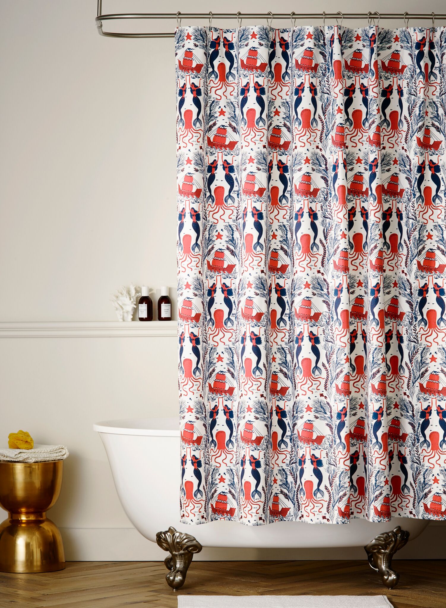 HW_MD002_ShowerCurtain_Mermaids_Coral.jpg
