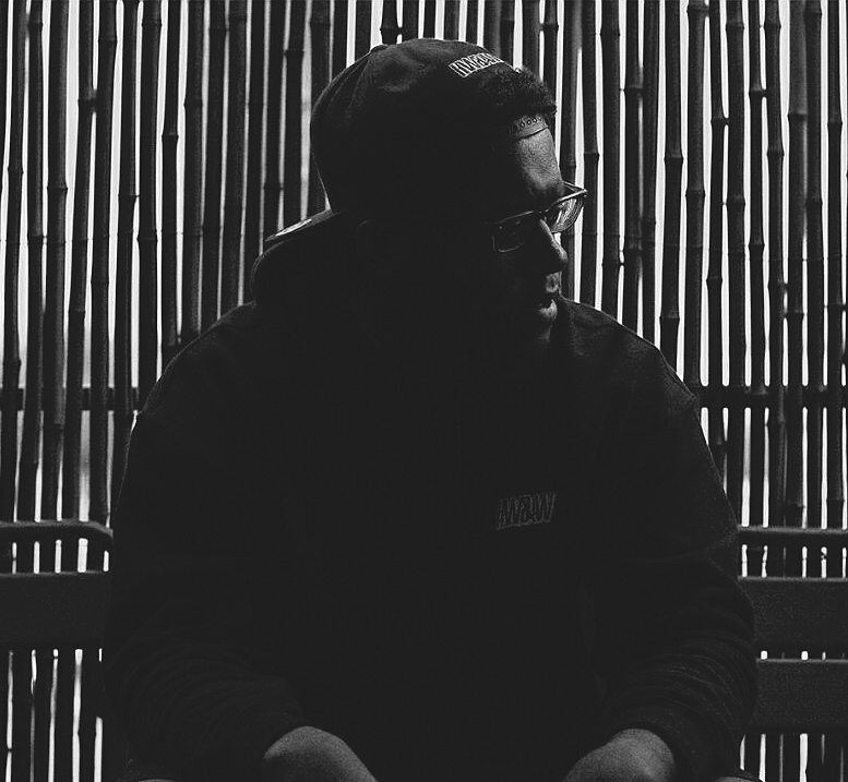 Gravez – Stay Tough