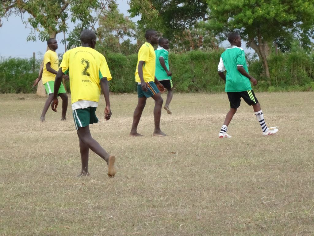 Asembo Footballers with 5..jpg