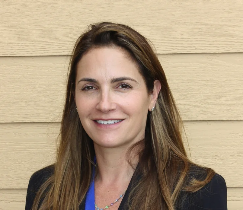 Nancy house headshot.jpg