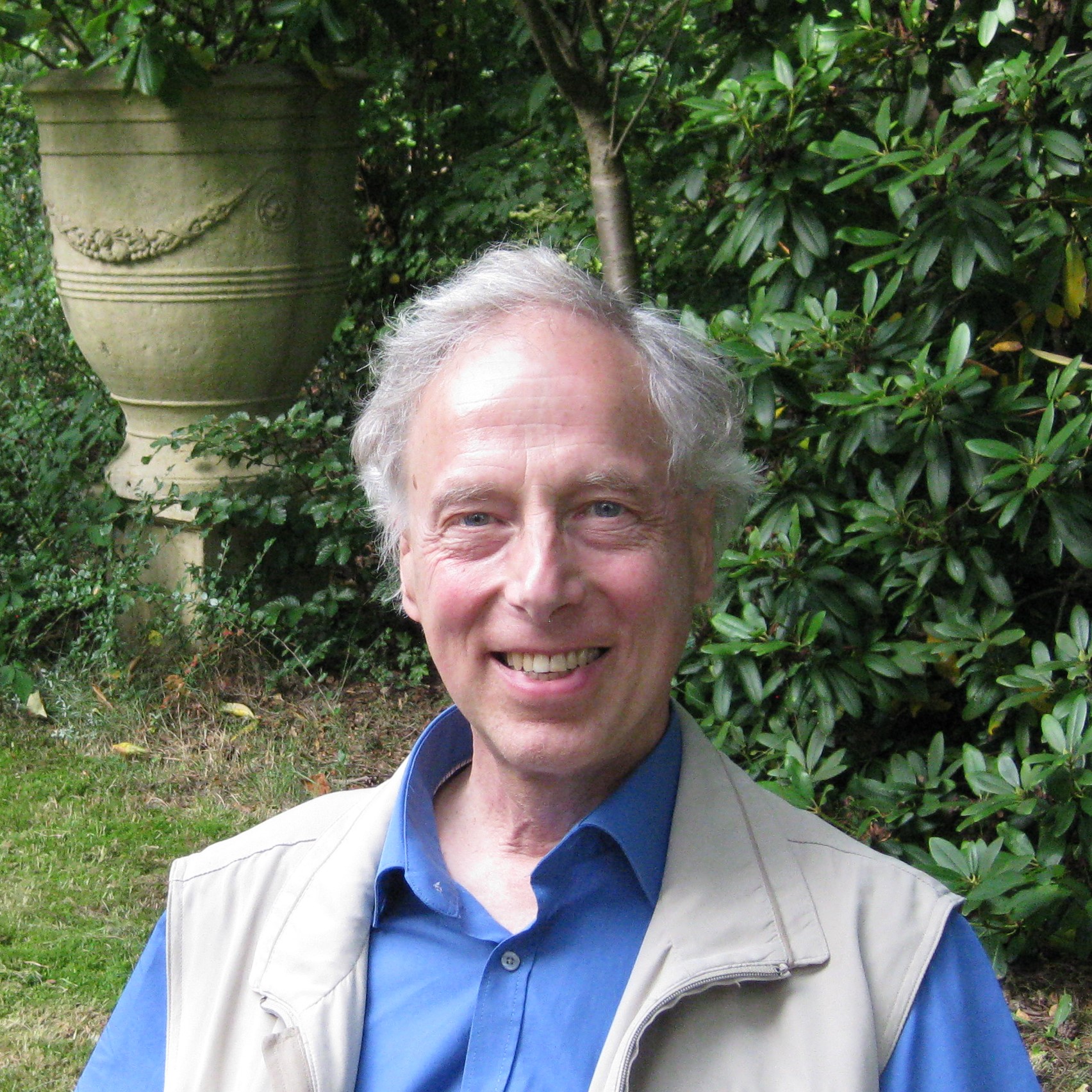 Dr. Christopher McIntosh