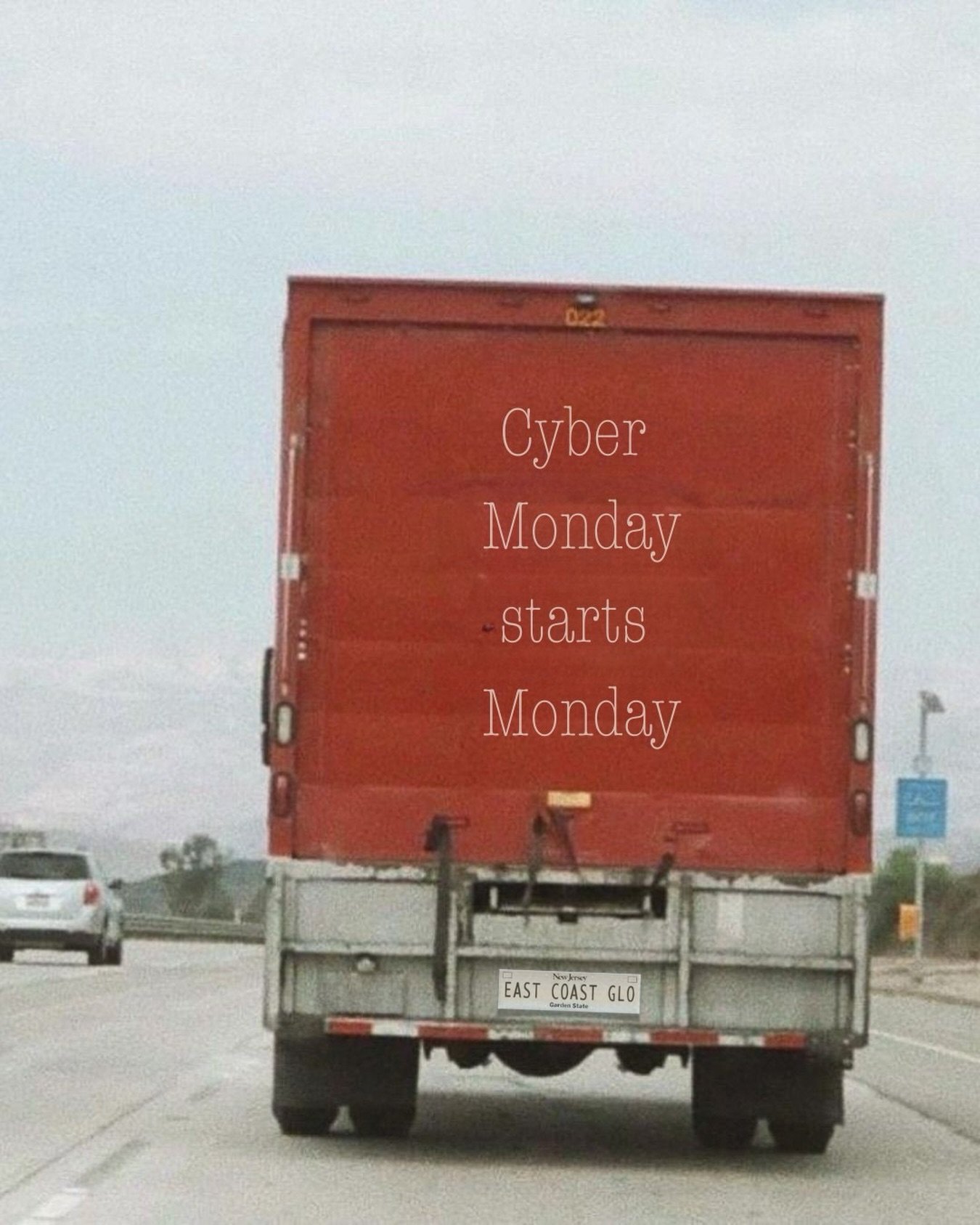 🎄🎁 Our annual GIFT CARD SALE starts 𝘛𝘖𝘔𝘖𝘙𝘙𝘖𝘞! 

Also...𝖺 𝗅𝗂𝗍𝗍𝗅𝖾 𝗍𝖺𝗇 𝖻𝗂𝗋𝖽𝗂𝖾 𝗐𝗂𝗍𝗁 𝗀𝗋𝖾𝖺𝗍 𝗅𝖺𝗌𝗁𝖾𝗌 𝗐𝖺𝗇𝗍𝗌 𝗒𝗈𝗎 𝗍𝗈 𝗄𝗇𝗈𝗐 𝗍𝗁𝖾 𝖾𝖺𝗋𝗅𝗂𝖾𝗋 𝗂𝗇 𝗍𝗁𝖾 𝗐𝖾𝖾𝗄 𝗒𝗈𝗎 𝗌𝗁𝗈𝗉, 𝗍𝗁𝖾 𝗆𝗈𝗋𝖾 𝗒𝗈𝗎 ?