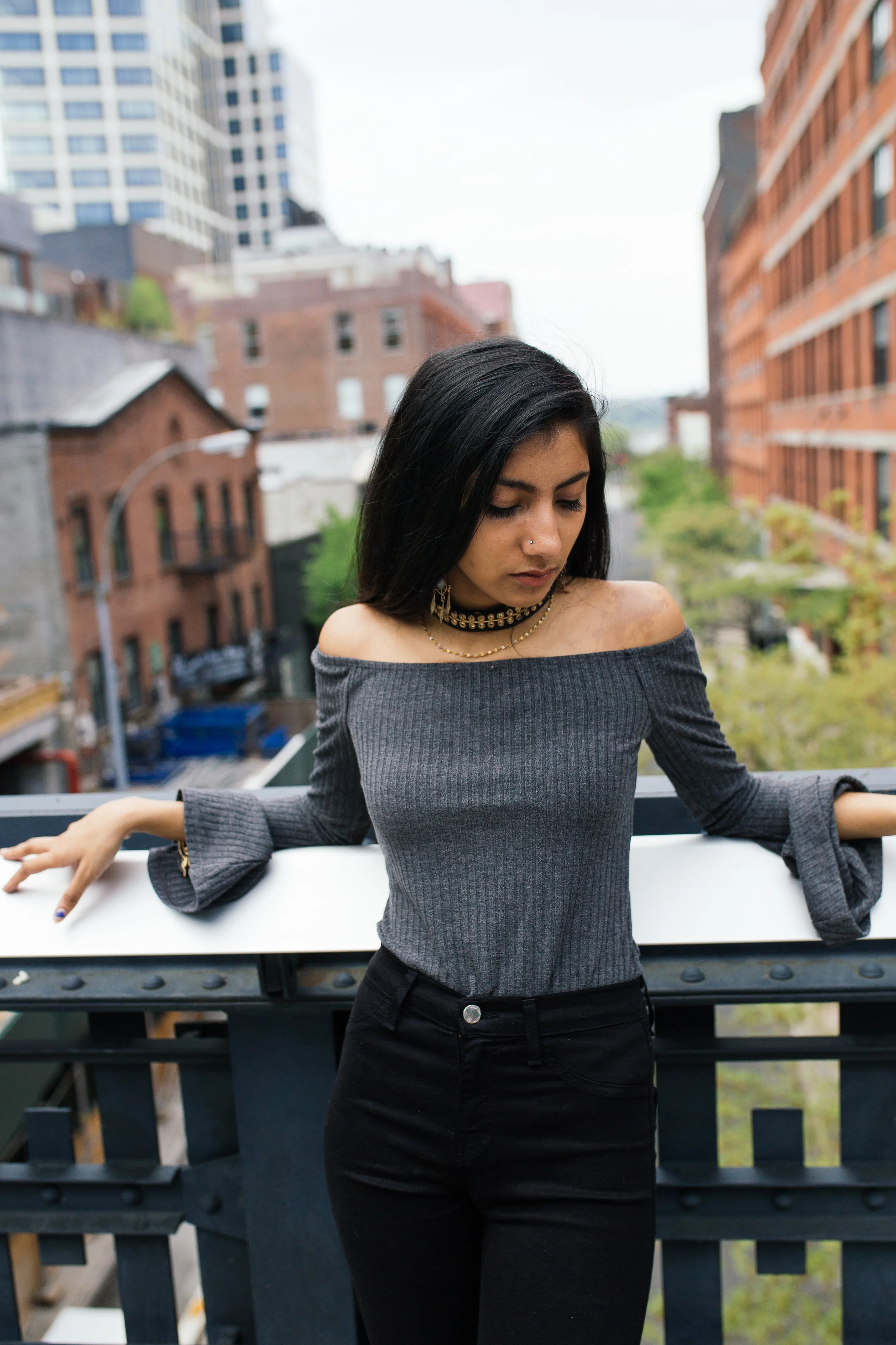 grey.tobi.offtheshoulder.bodysuit.springstyle.fashionblogger.highline.nyc.-15.jpg