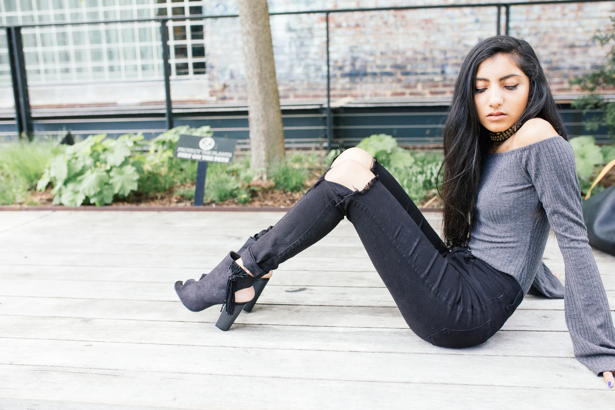 grey.tobi.offtheshoulder.bodysuit.springstyle.fashionblogger.highline.nyc.jpg