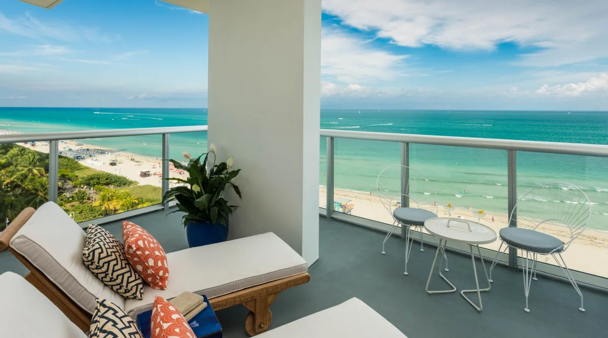 ThompsonMiami8744-1200x667.jpg