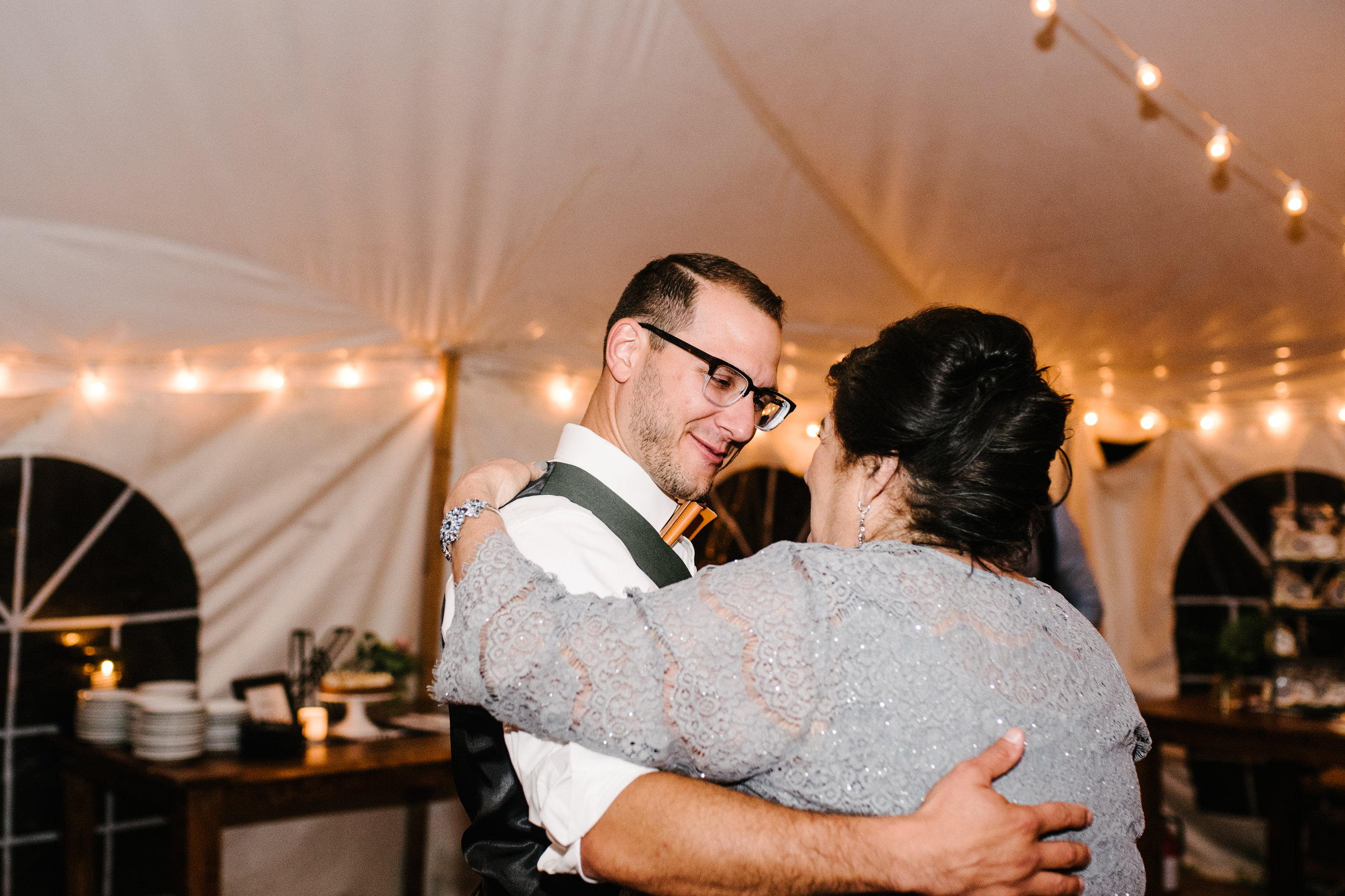 newpeek_caitlinandadam-5036.jpg