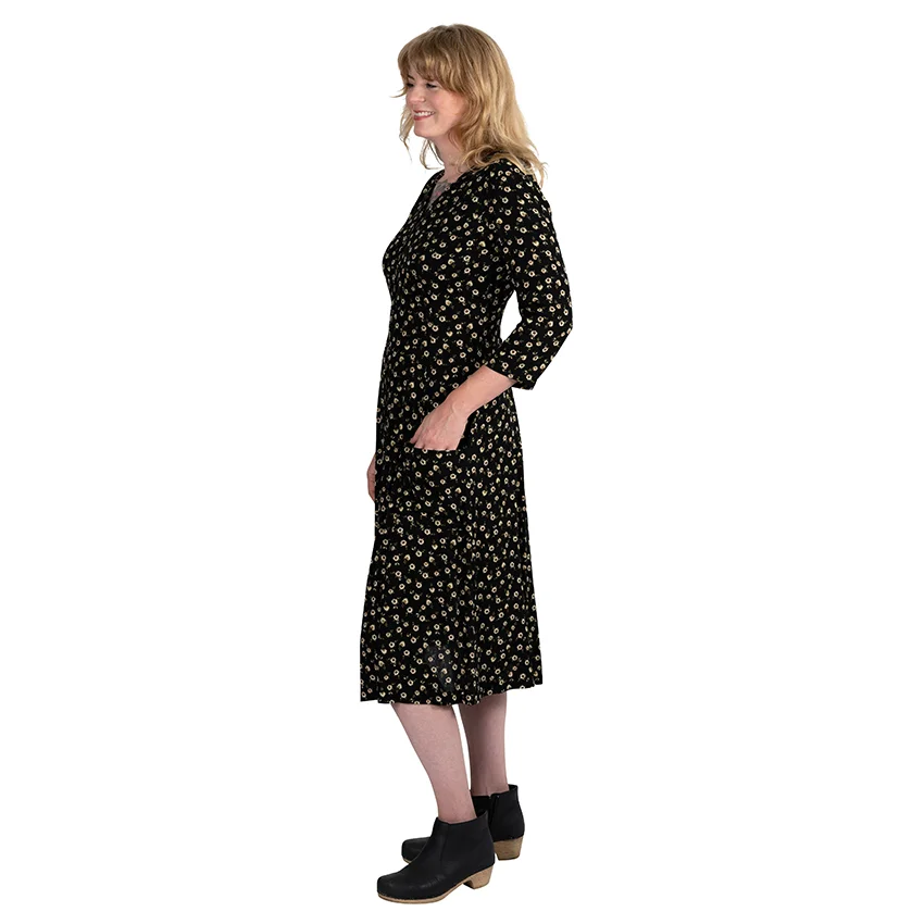 Fiona_BlackDaisy_FloralCrepe_Side.jpg