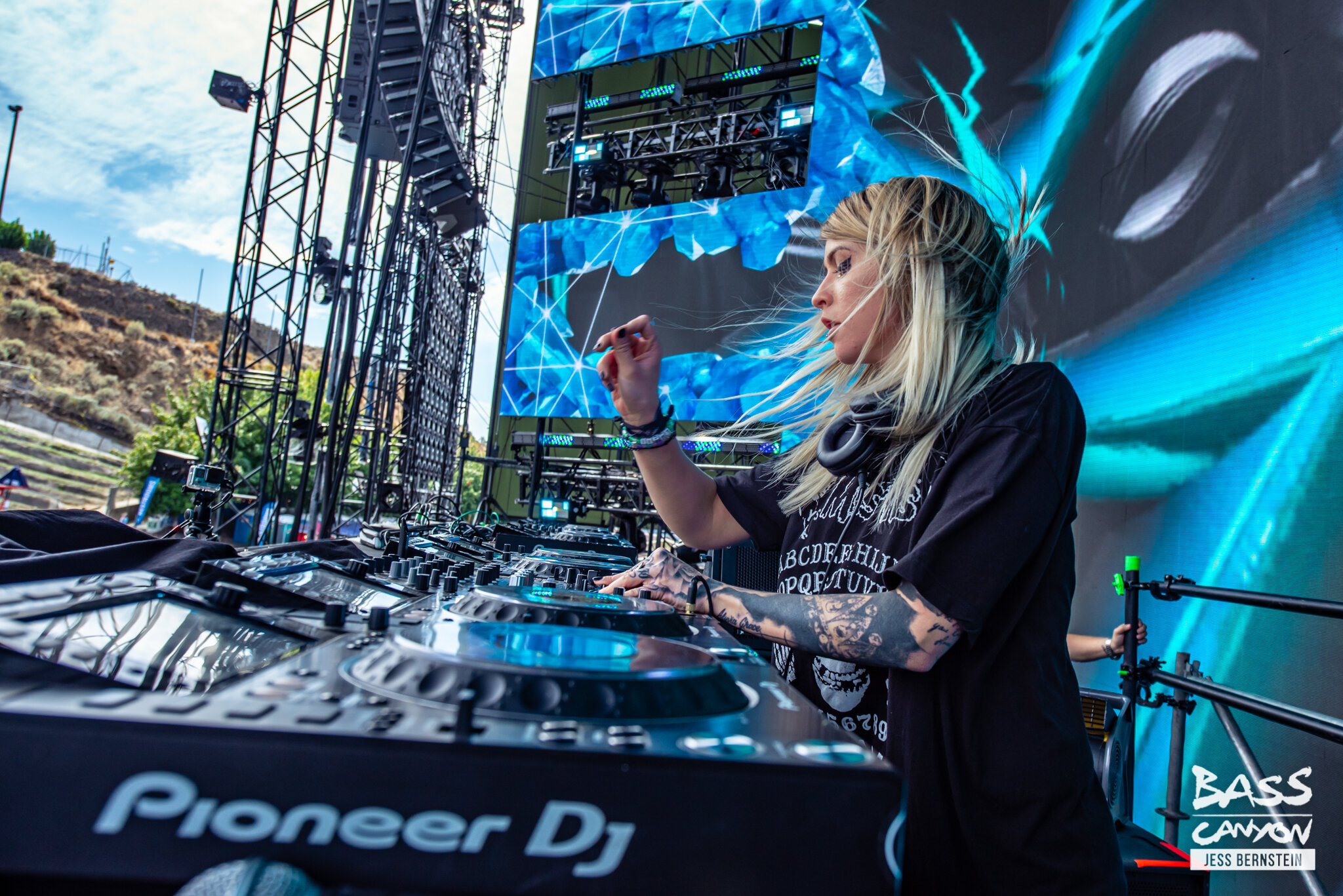 Lucii at Bass Canyon