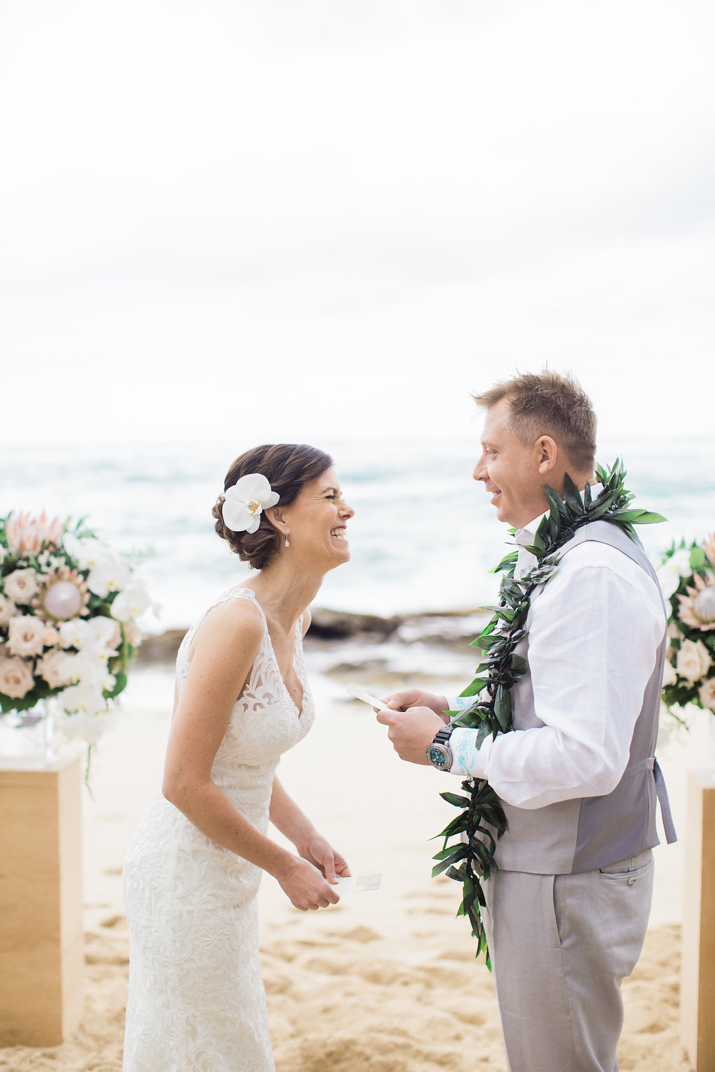 Saying Your Vows by Oahu's North Shore Waves — Modern Elopement & Micro ...