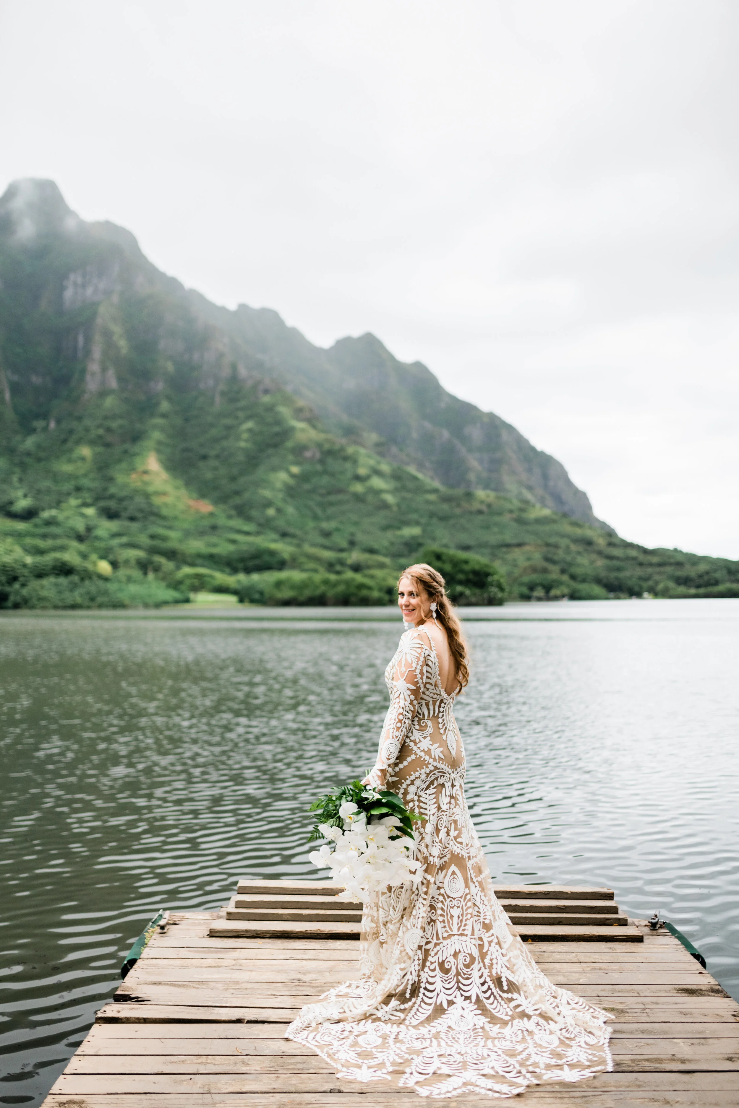 How To Pick The Perfect Elopement Wedding Dress
