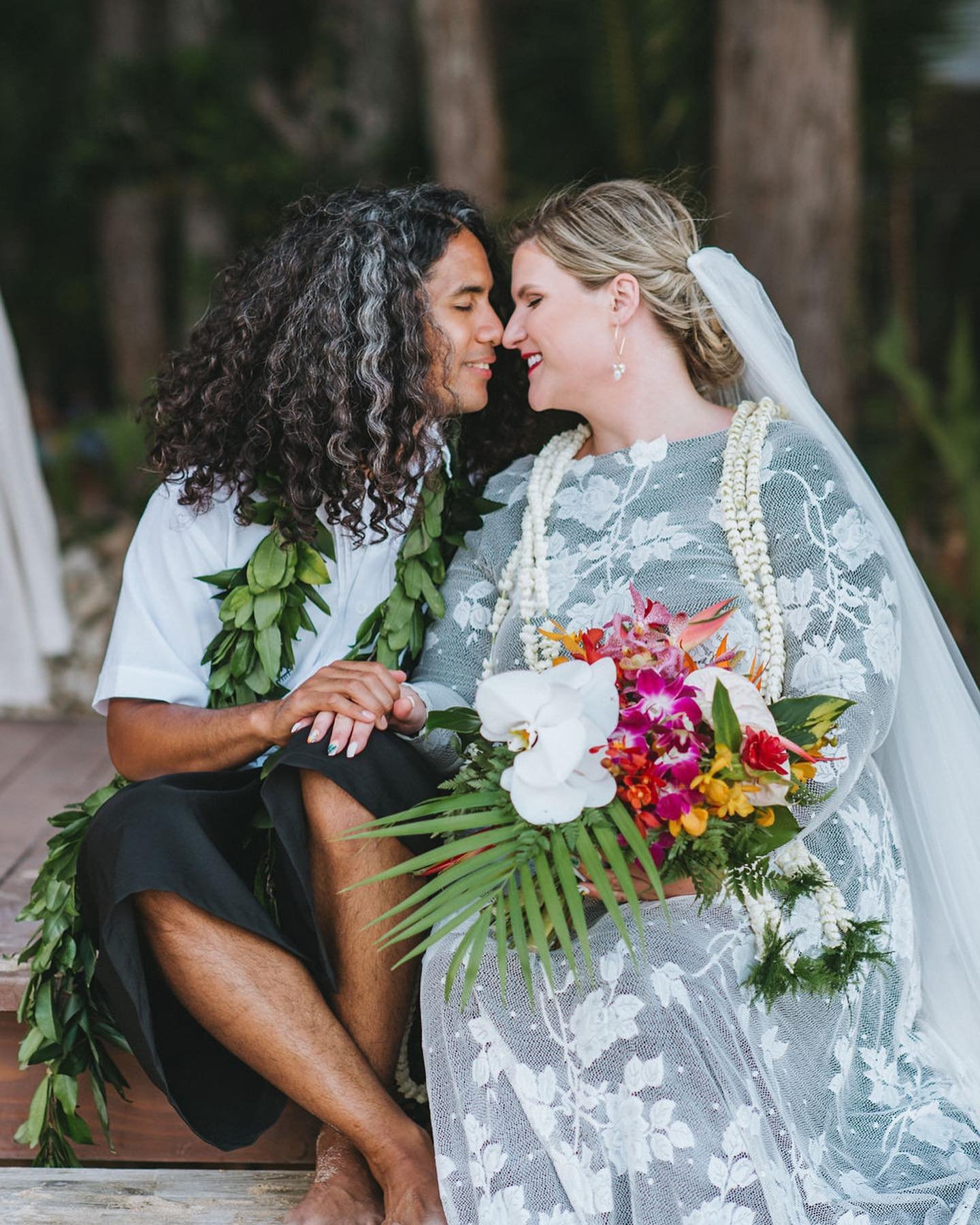 The beauty of eloping? Being able to be creative with so many elements of your day. Traditions are taking on new forms and we love to see it! Our Brides are bringing their own style to these intimate celebrations, and we&rsquo;re here for it. 
Are yo