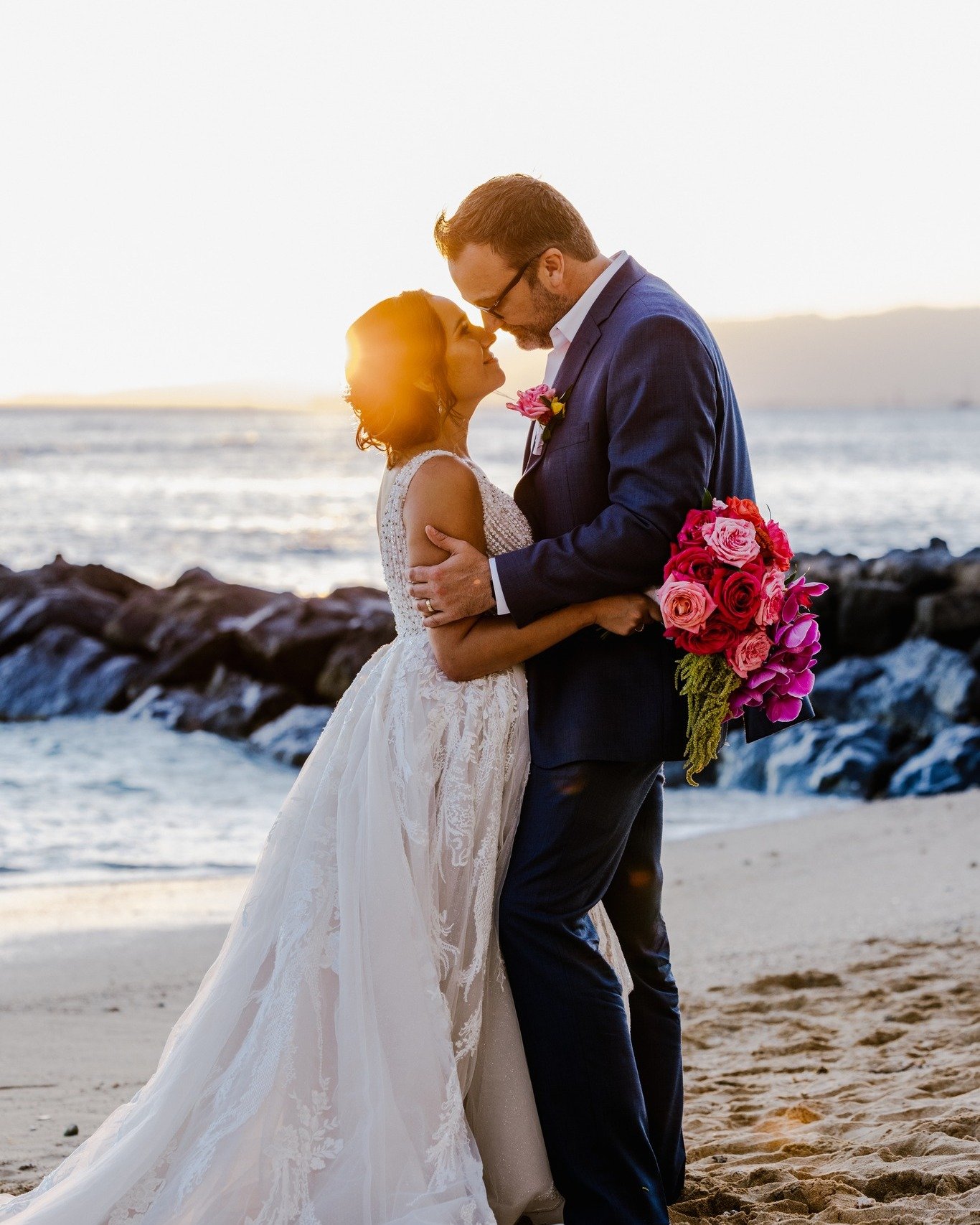 Make your elopement a family affair and let the love multiply! Including your kids in your special day not only strengthens bonds, but also creates cherished memories for a lifetime. 👨&zwj;👩&zwj;👧&zwj;👦❤