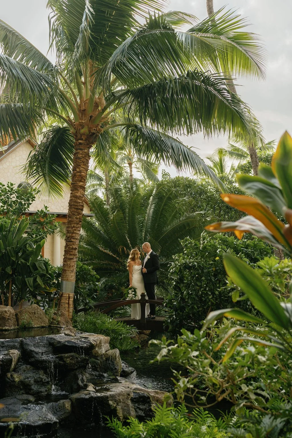 Marquise&Woody,ElopementattheFourSeasonKo'OlinaonOahubyAmandaHartfield-76.jpg
