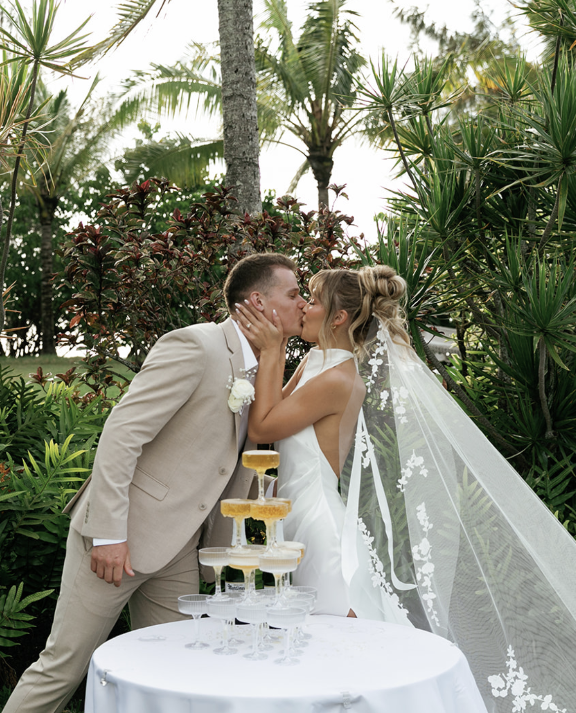eloping in hawaii
