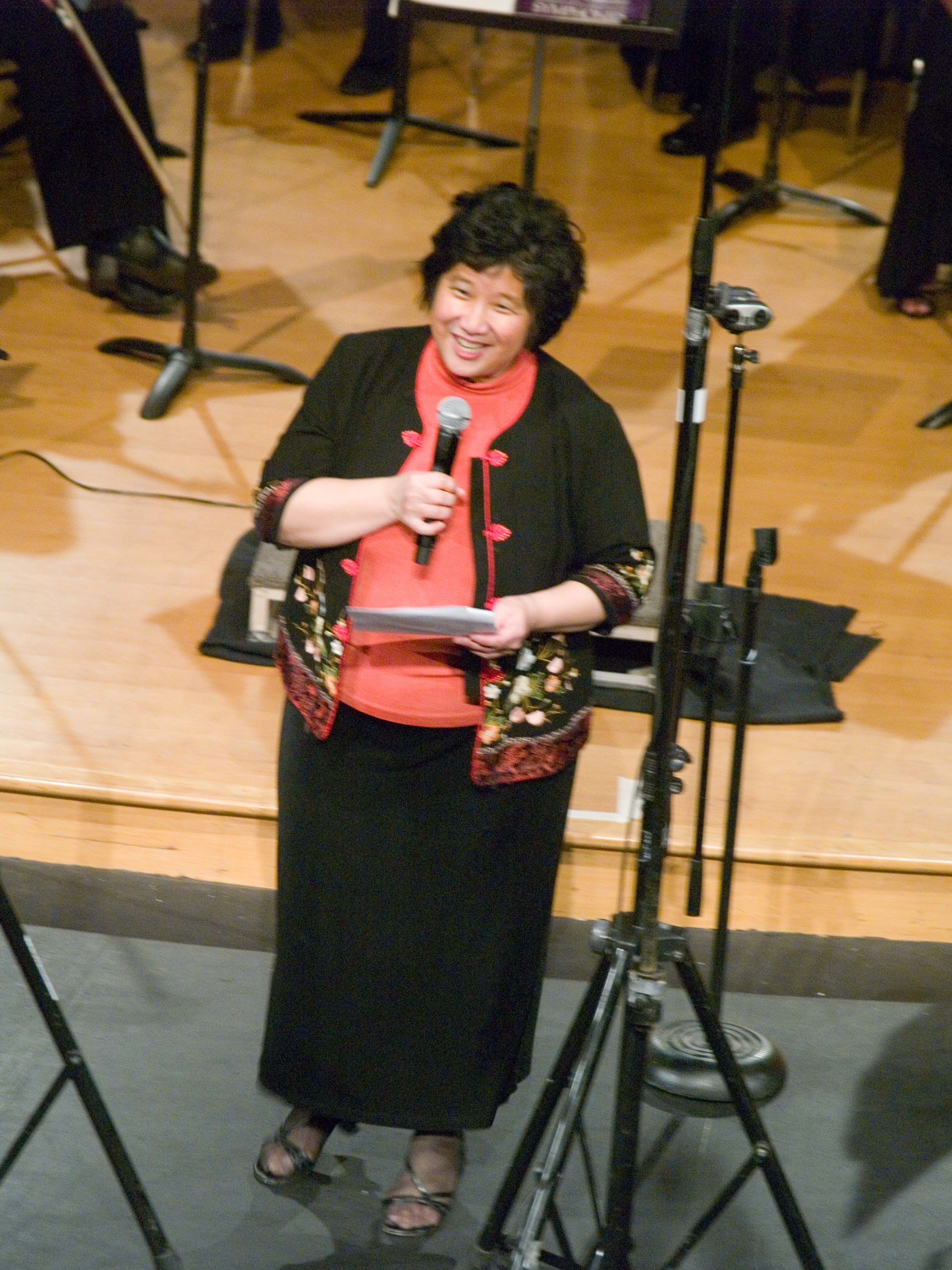 Maestra Lin introducing the Tchaikovksy Symphony and the Regretted Separation
