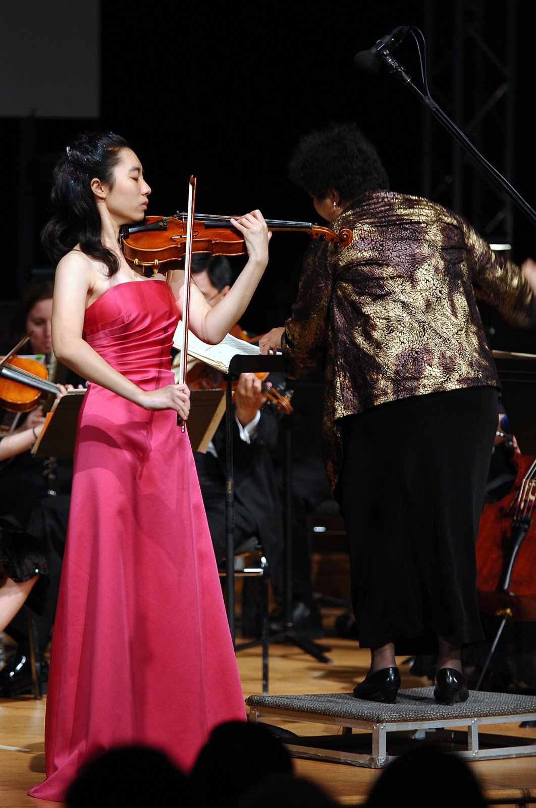 Cheryl Peng performing Saint-Saens Violin Concerto