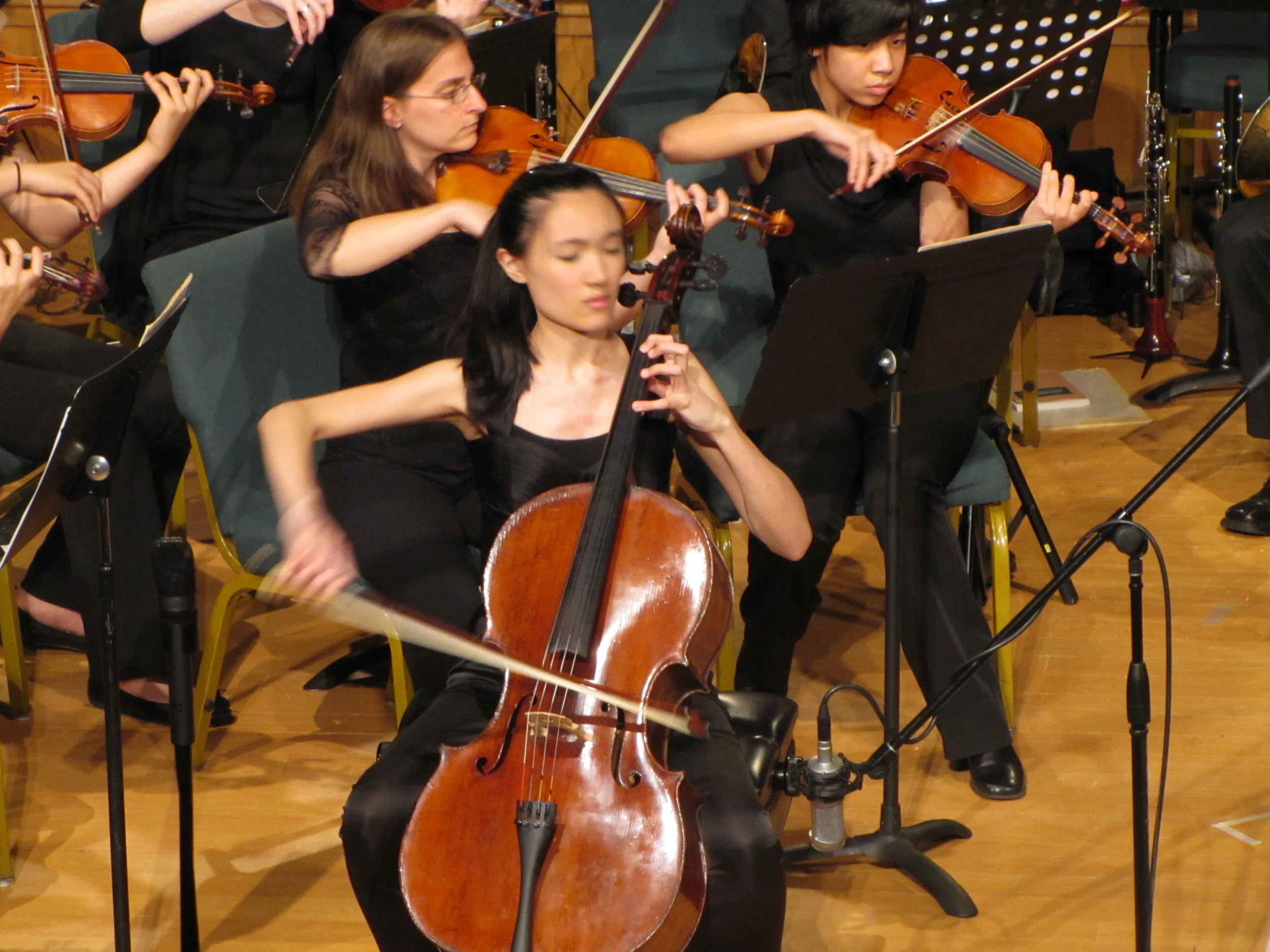 Sophia Bacelar performing Haydn Cello Concerto in D Major