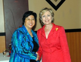 Maestra Lin and Hillary Clinton