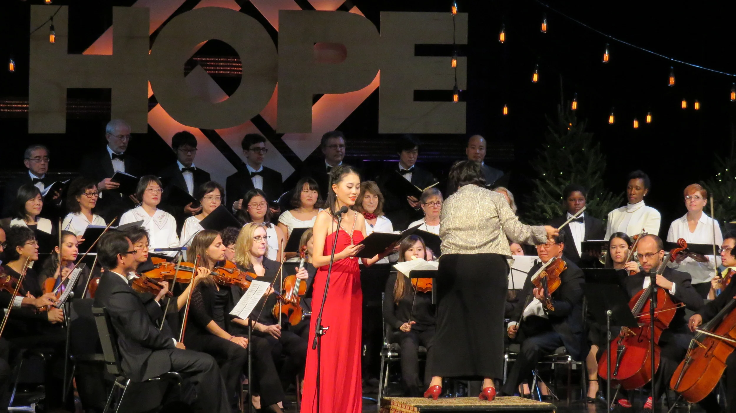 Community Chorus and soprano Qianru Meng singing Handel's Messiah , an annual tradition.