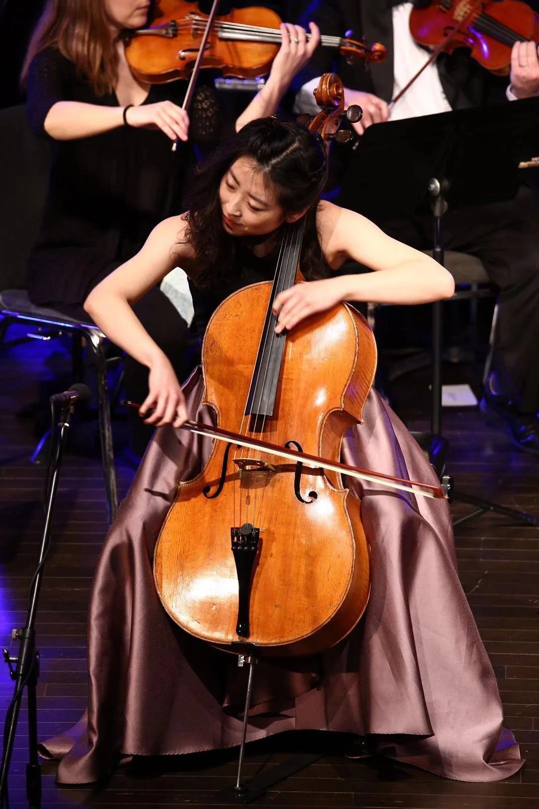 A talented cellist!