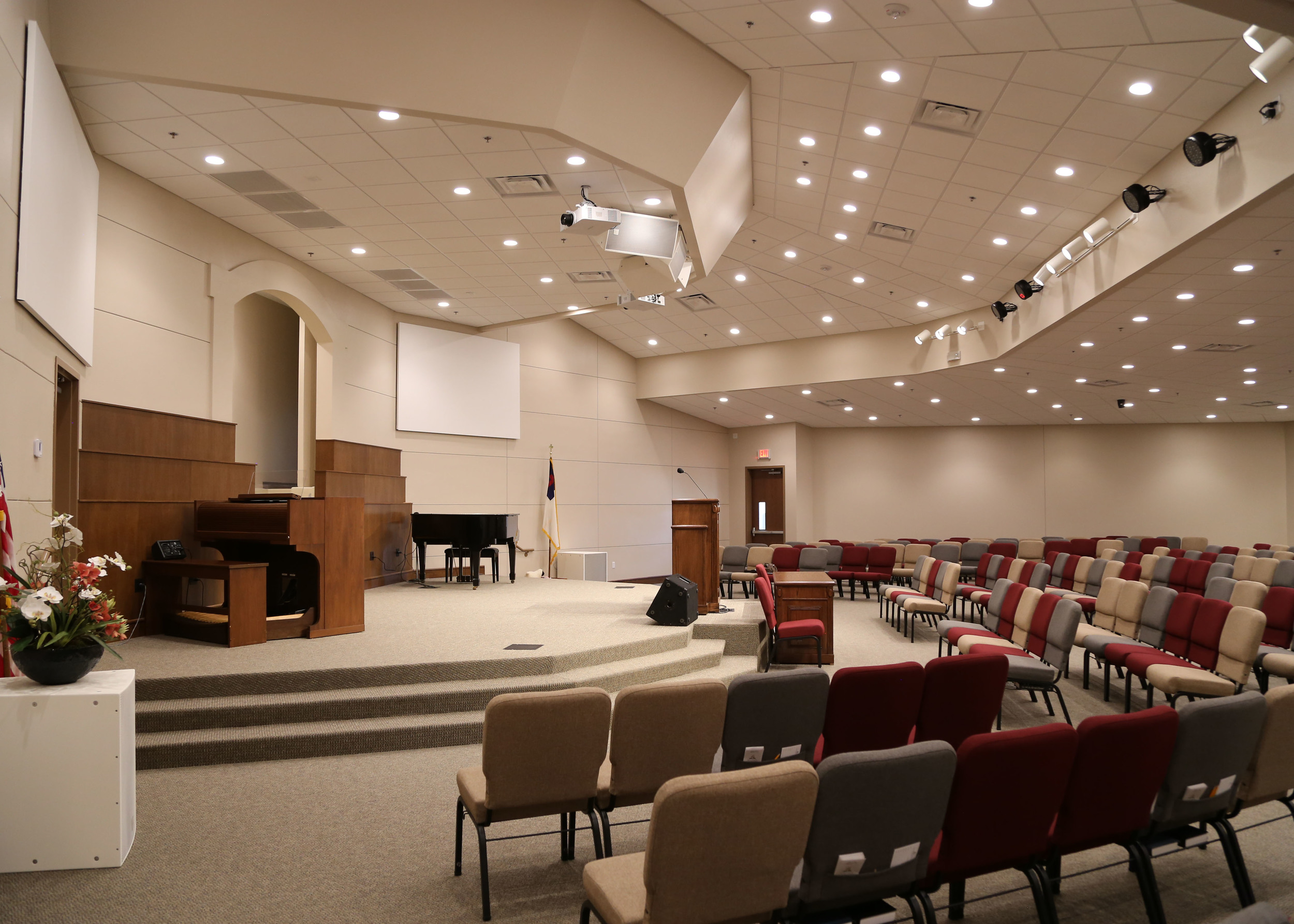 ESDA Interior 03 - Worship Center 01 copy.jpg