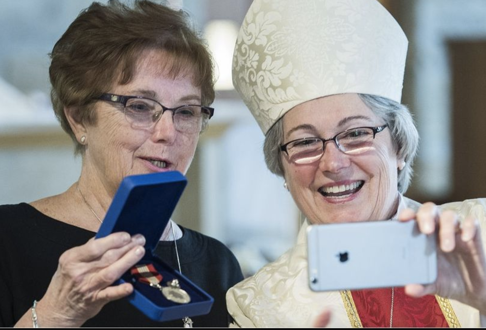 Lorna Fisher Honored with Canadian Volunteer Medal by Bishop Mary Irwin-Gibson