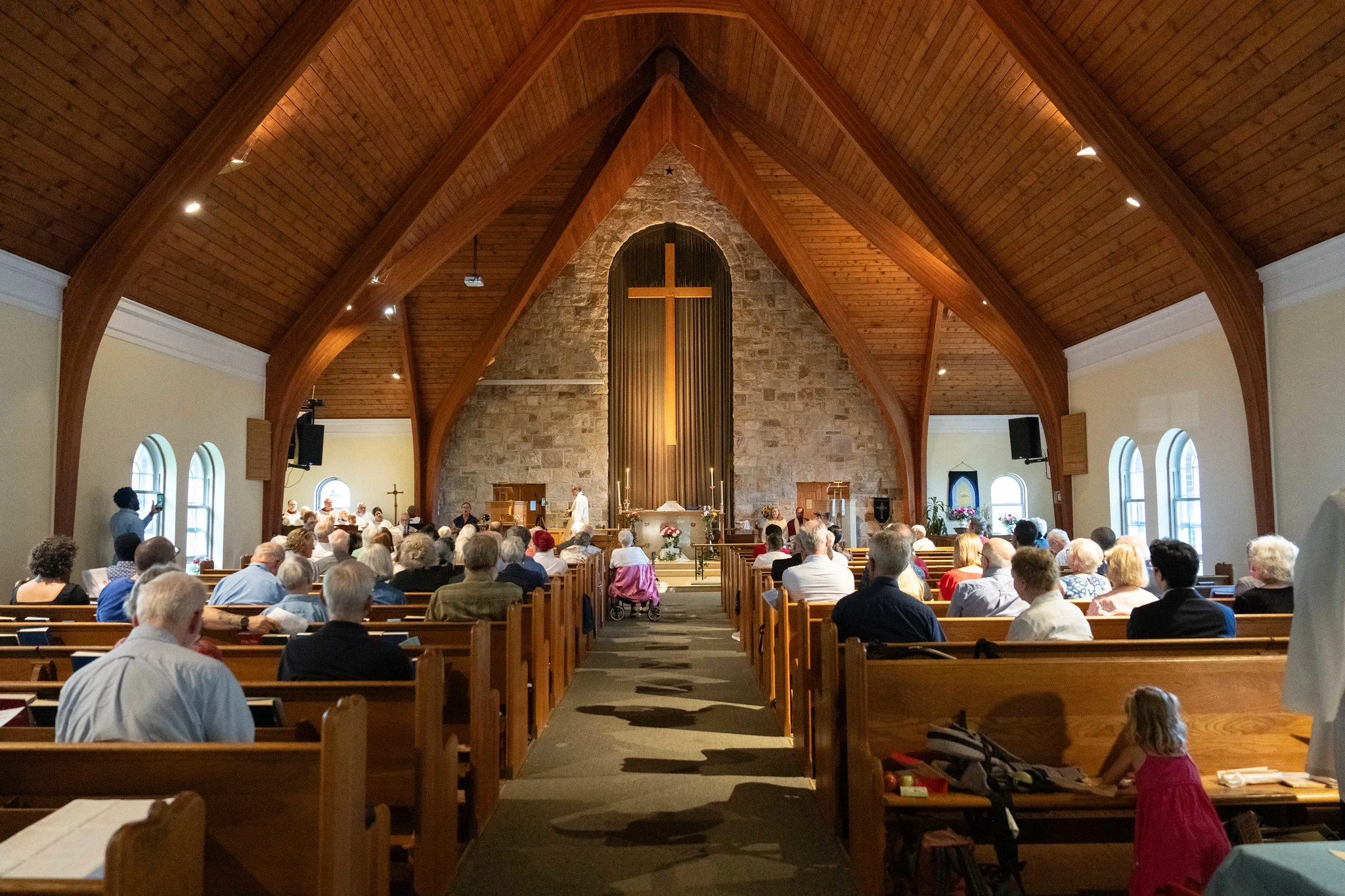 Your gift today will not only support our parishes&mdash;it will nourish hope, strengthen communities, and inspire renewal.
Support the Bishop's Action Appeal 2025 
(photo by Janet Best) 

Votre don ne servira pas seulement &agrave; soutenir nos paro