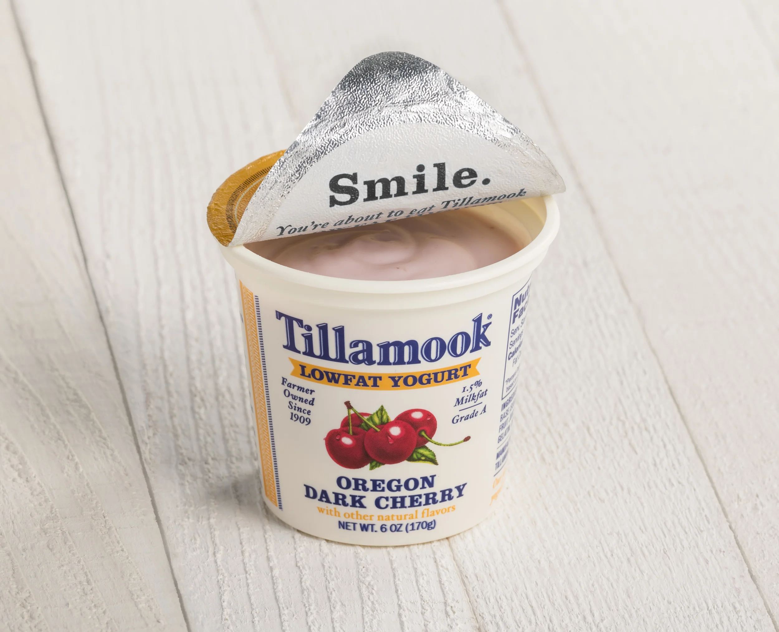 2_Tillamook_Dairy_Yogurt2.jpg