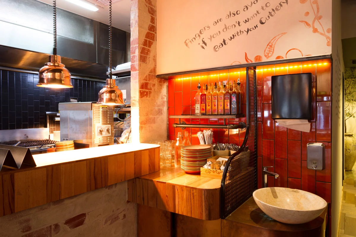 008-Nandos-FULL.jpg