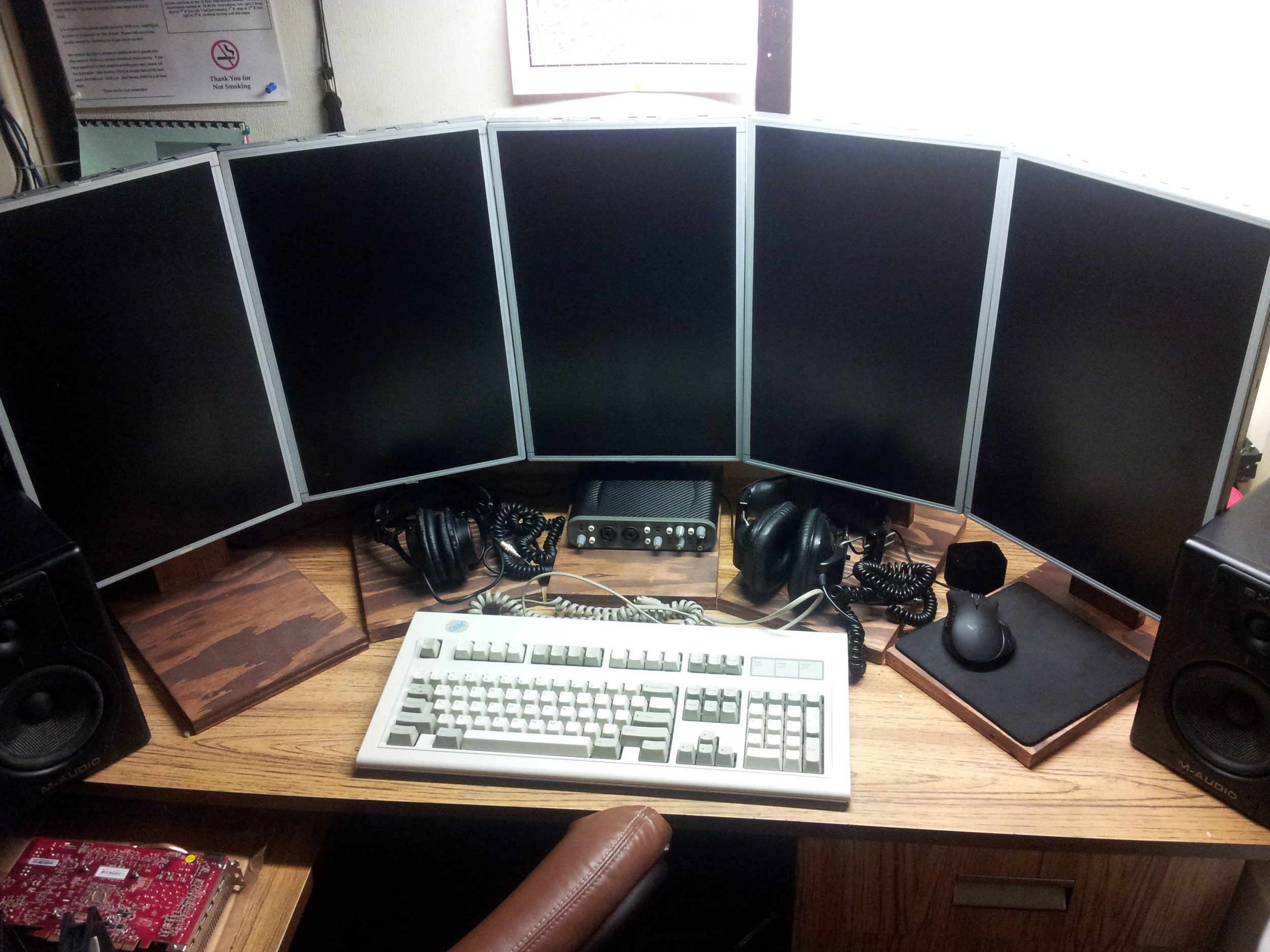 The desk.