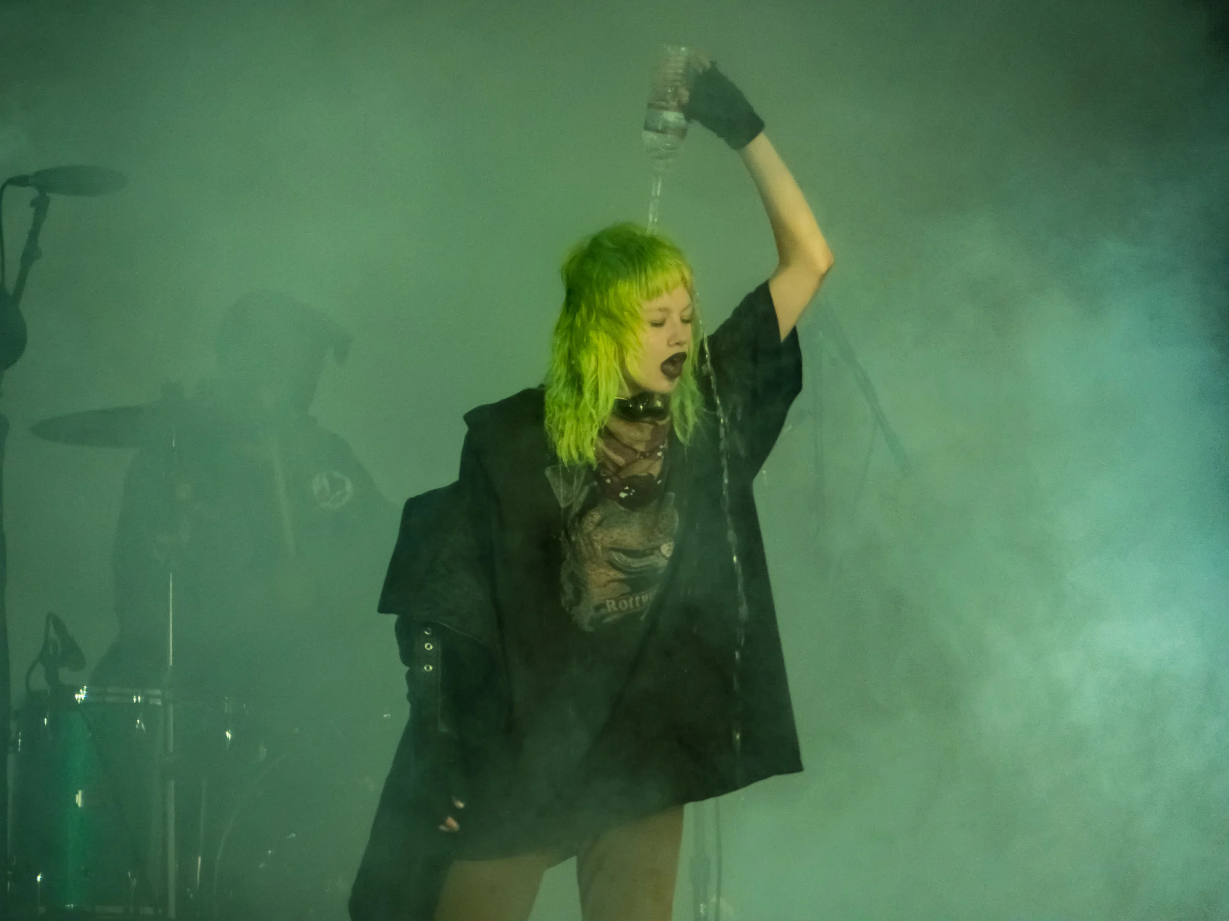 Crystal Castles-9.jpg