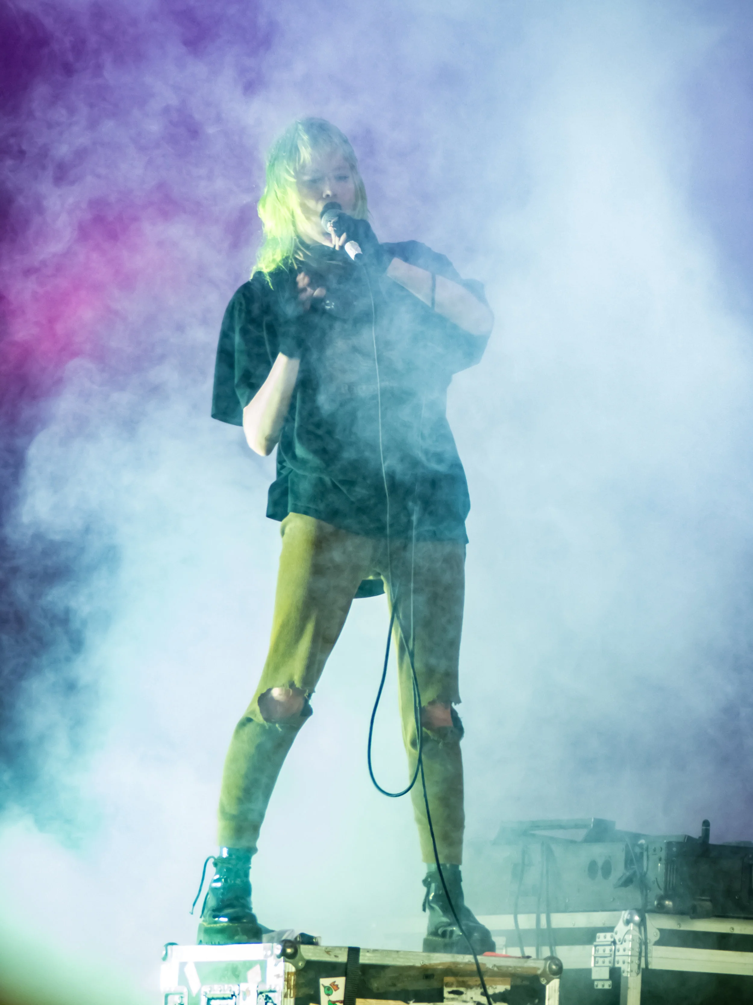 Crystal Castles-14.jpg