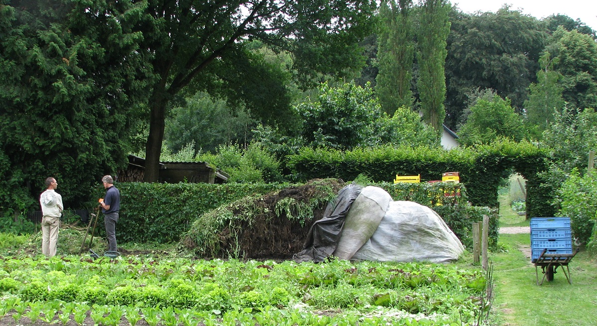 06 - 18 Compost met Lambert en Jan.jpg