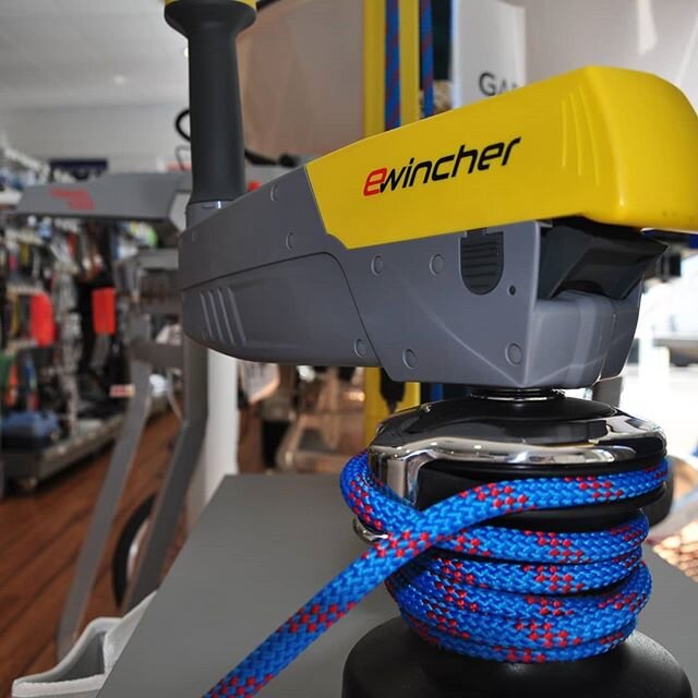 ¿Harto de dejarte los brazos con las manivelas de winche convencionales?
¡Ven a probar la Ewincher! La mejor solución para tener todos tus winches electrificados.
.
.
.
#Alairo #ewincher #manivela #winche
#sail #sinfiltros #altazar #sun #harken #nave