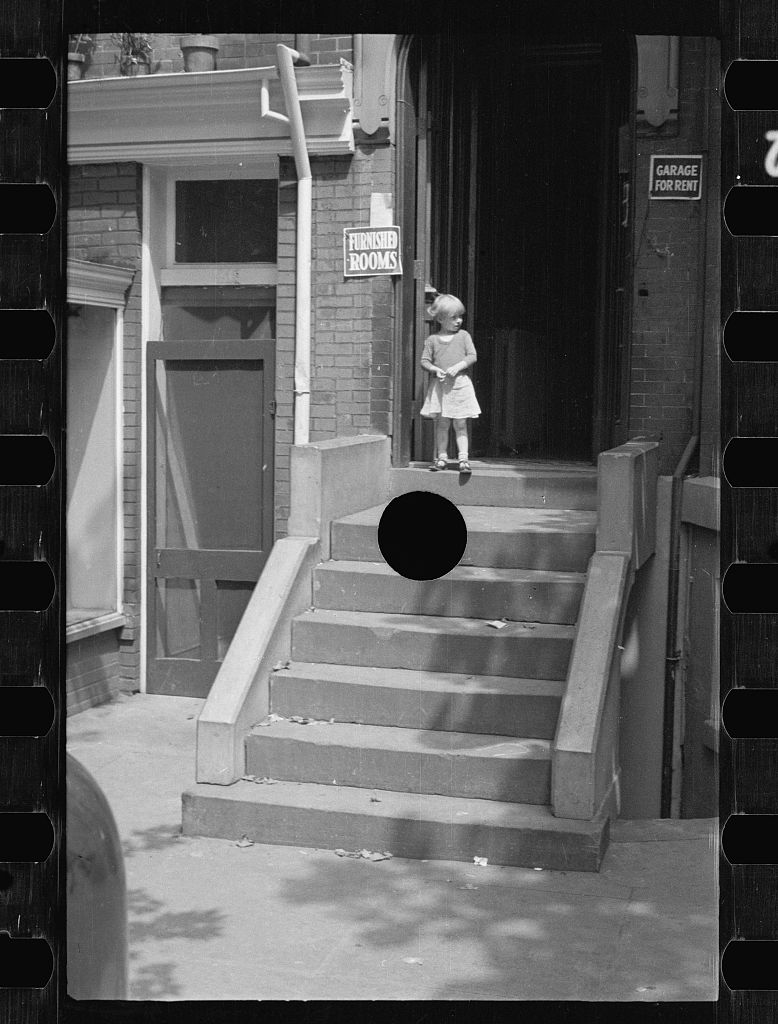 hole-punch-FSA026.jpg