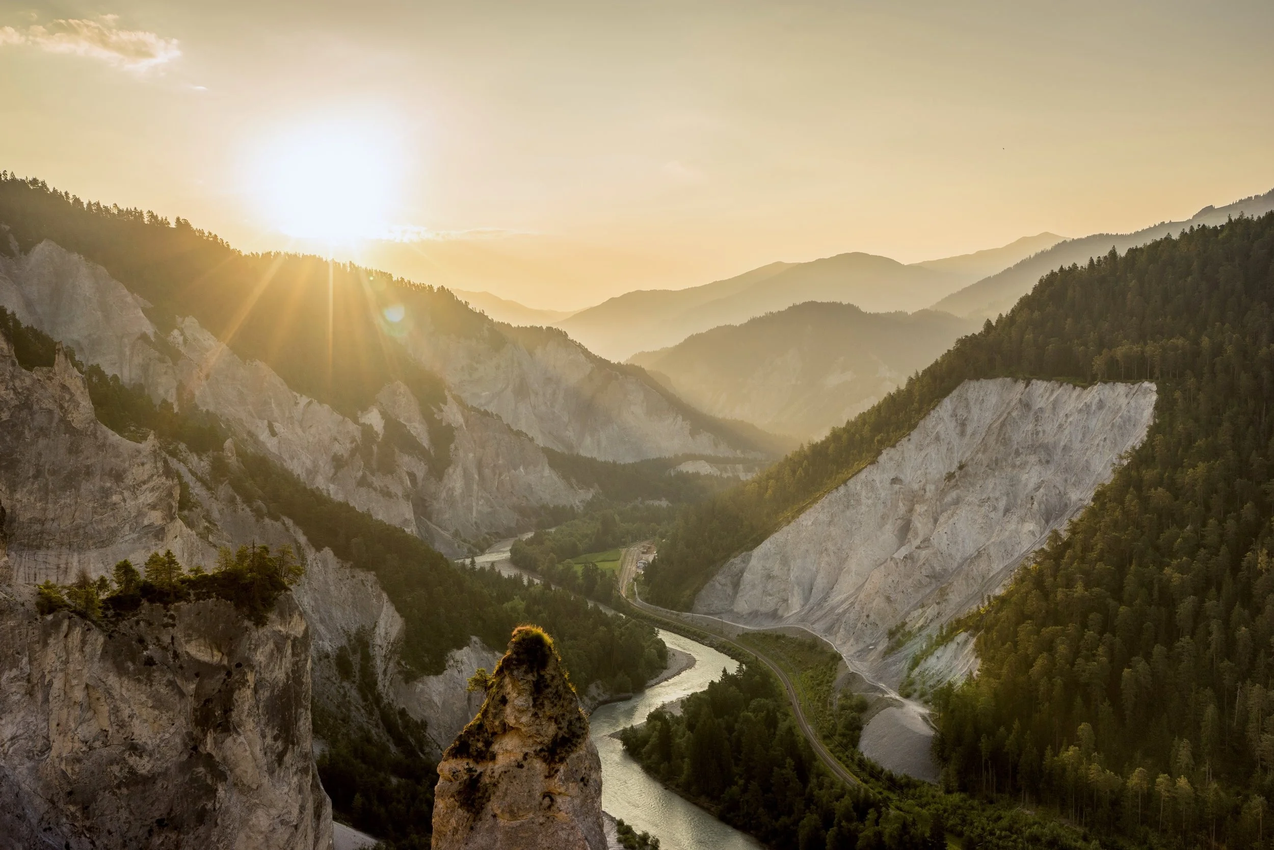 Laax, Rheinschlucht-Bearbeitet.jpg