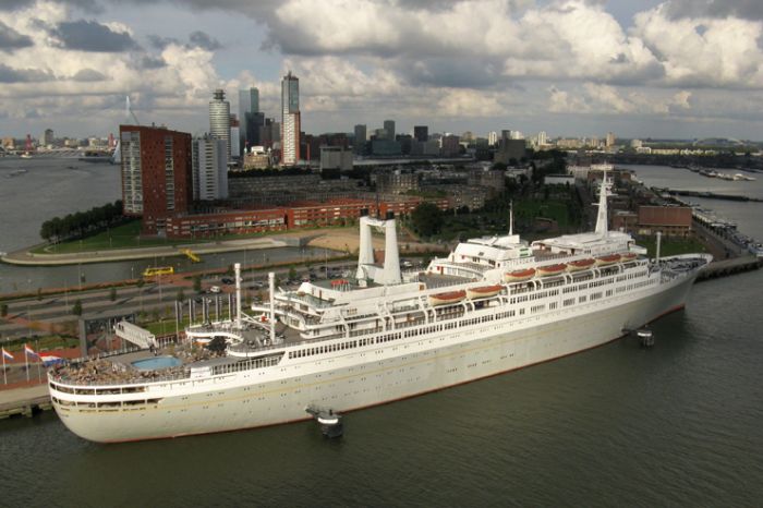 SS Rotterdam.jpg