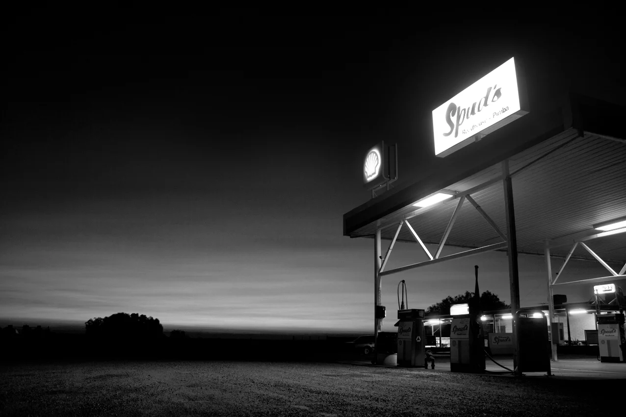  Australia, outback, petrol station 