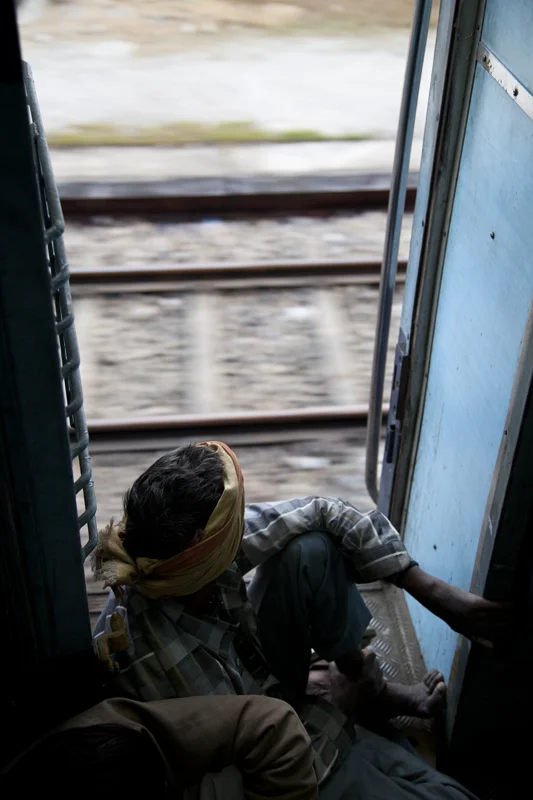  India, train 