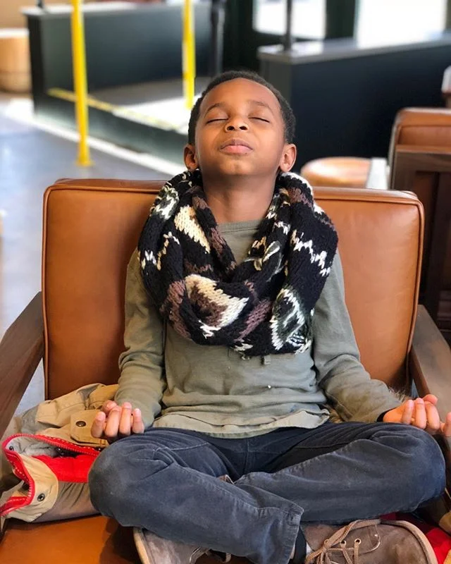 Can’t take him nowhere. #namaste #whereismingo #starbucks